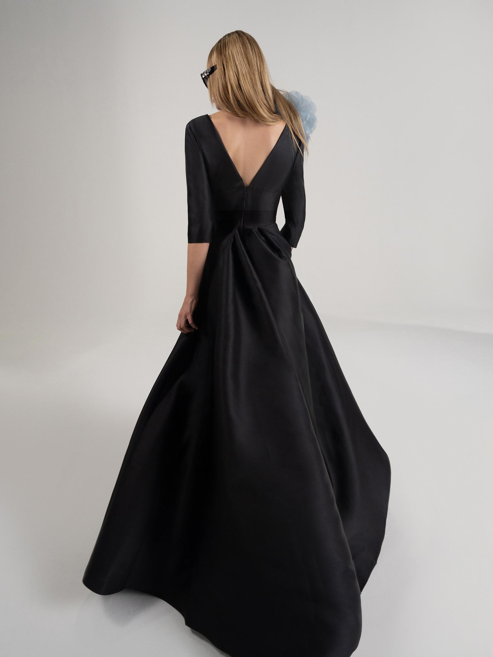 Vera wang black clearance dress